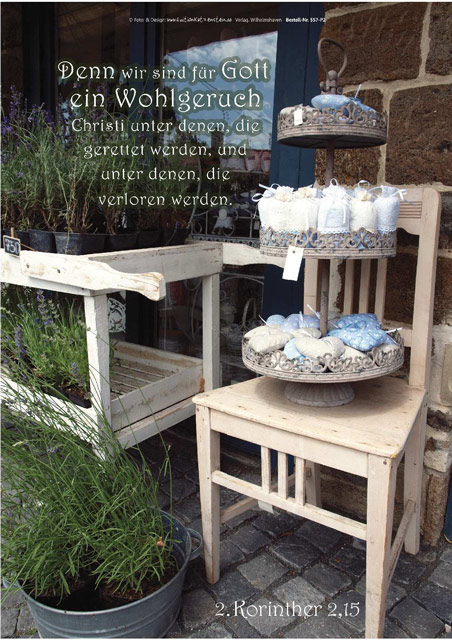 Poster A4: Antiker Stuhl mit Lavendel-Säckchen