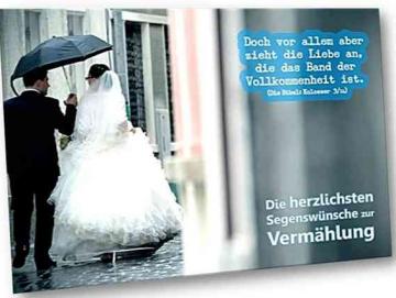 Christliche Hochzeitskarte:  Brautpaar im Regen - Karte zur Hochzeit