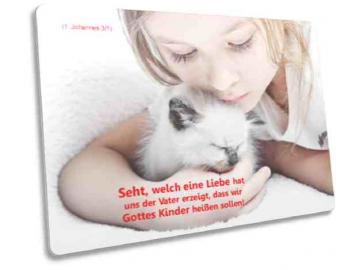 Postkarte: Mädchen mit Kätzchen