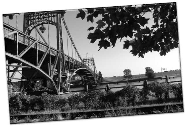 Leinwanddruck: Wilhelmshaven- Kaiser-Wilhelm-Brücke II - in SW