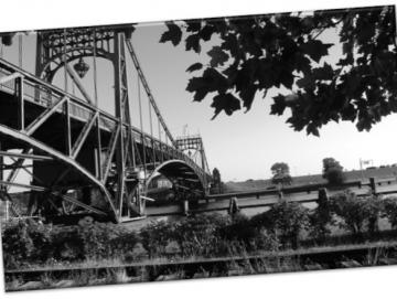 Leinwanddruck: Wilhelmshaven- Kaiser-Wilhelm-Brücke II - in SW