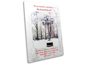 Postkarte Weihnachten: Kandelaber im Winterkleid