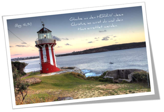 Christliche Postkarte: Rot-weißer Leuchtturm"- Mit Bibelvers: Apg. 16,31