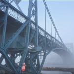 Leinwanddruck: Kaiser-Wilhelm-Brücke im Morgennebel I