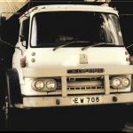 Leinwanddruck: Oldtimer Lastwagen - Bedford Truck