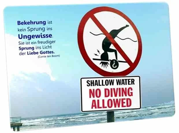Postkarte: Warnschild - seichtes Wasser
